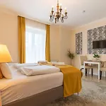 Lucia Apartman