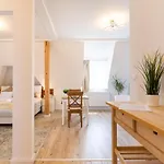 Apartment Lucia *
