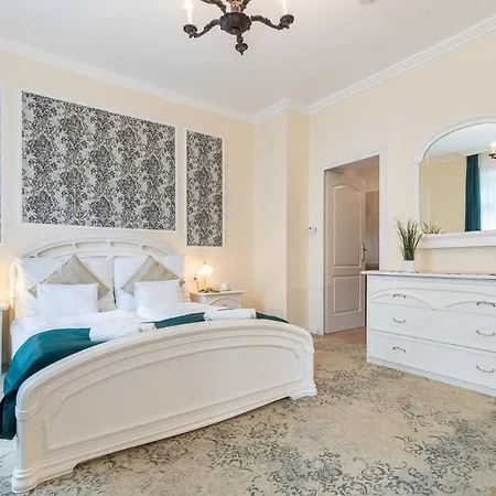 Lucia Apartament Héviz