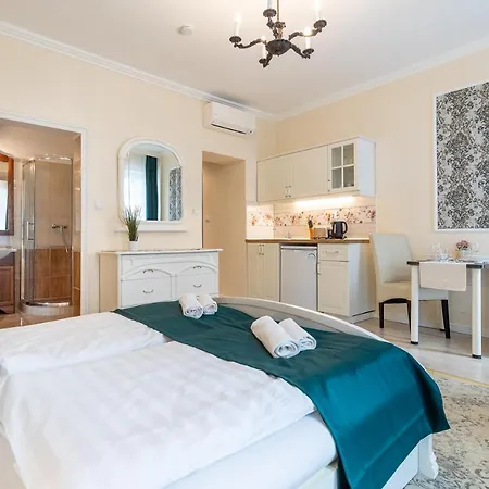 Lucia Apartament Héviz